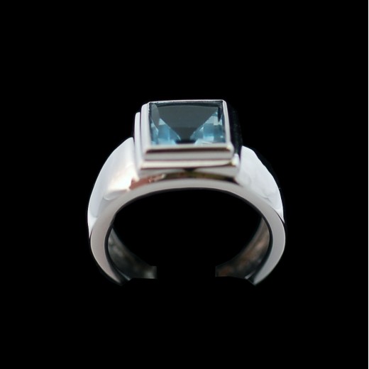 Bague moderne en or