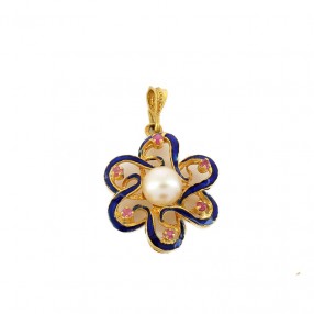 Pendentif 1950' en or...