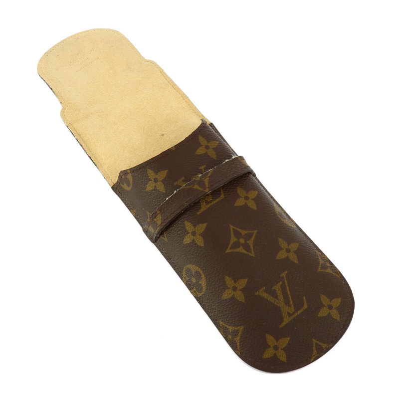 Louis Vuitton Etui à lunettes – The Brand Collector