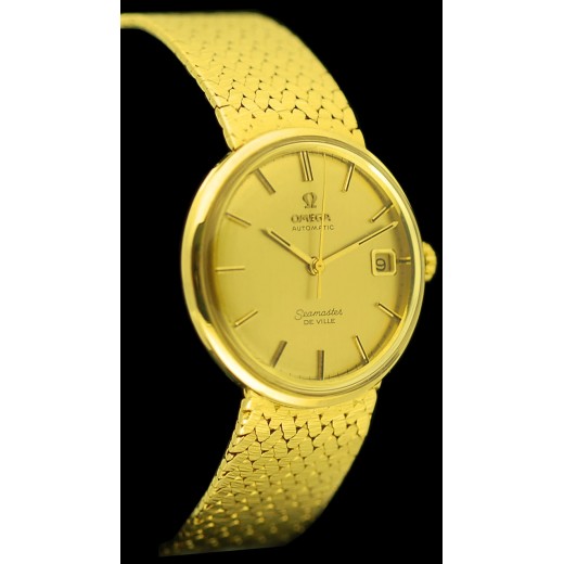 Montre Oméga Seamaster de ville en or