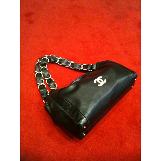 Sac Chanel porté épaule