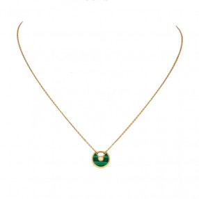 Collier Amulette de Cartier...