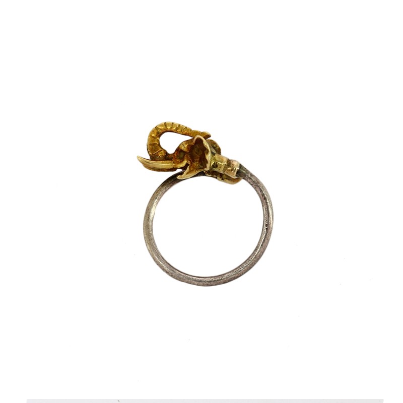 Bague fine breloque éléphant or jaune bijou minimaliste femme Arior