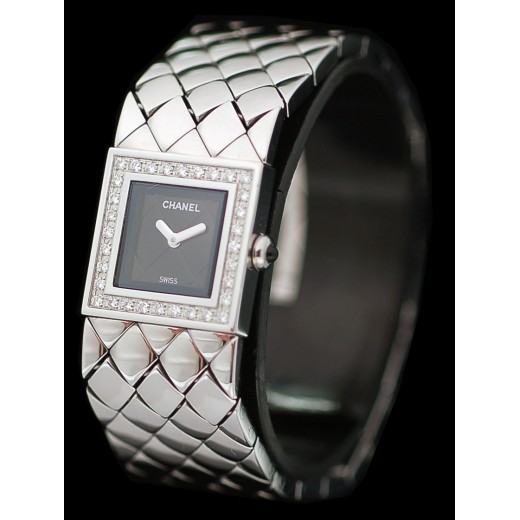 Montre Chanel Matelassée Lunette Diamants