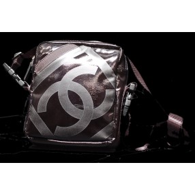 Sac CHANEL toile enduite Vernis noir