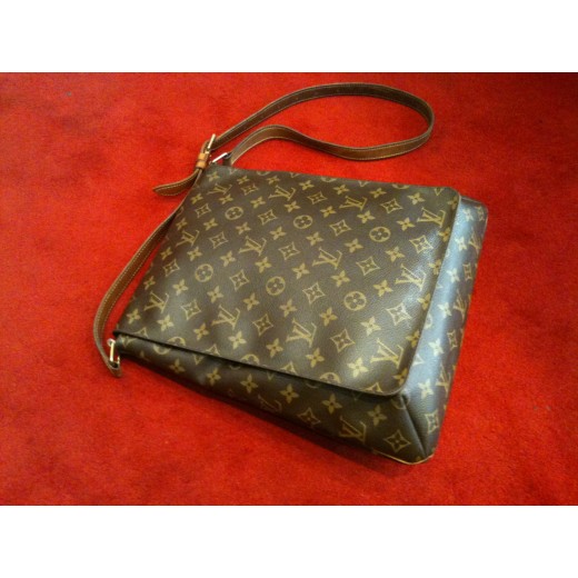 Sac Louis Vuitton " Musette "