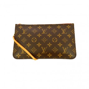 Pochette Louis Vuitton...