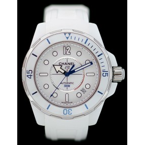 Montre Chanel J12 Marine Blanche