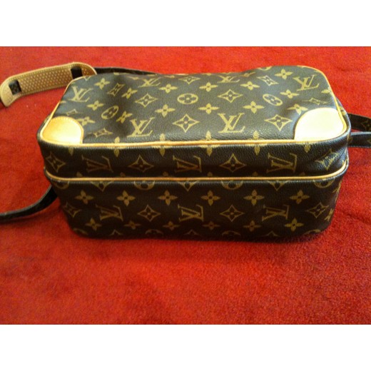 Sac Louis Vuitton "Nil"