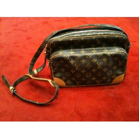 Sac Louis Vuitton "Nil"