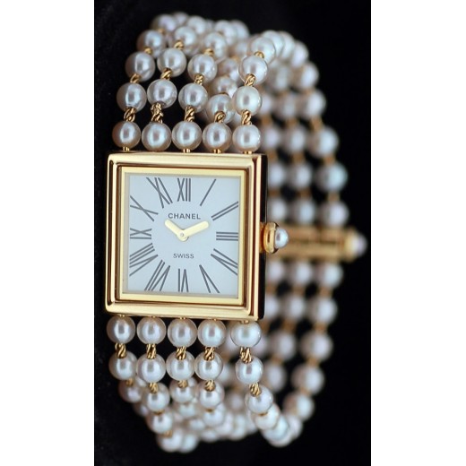 Chanel montre on sale mademoiselle
