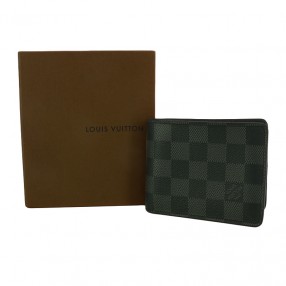 Portefeuille Louis Vuitton...