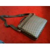 Porte ordinateur Louis Vuitton Savana en toile damier ébène